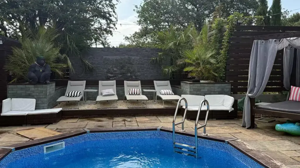 368a94df f15d 41d3 83af 895801cd38d4