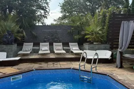 368a94df f15d 41d3 83af 895801cd38d4