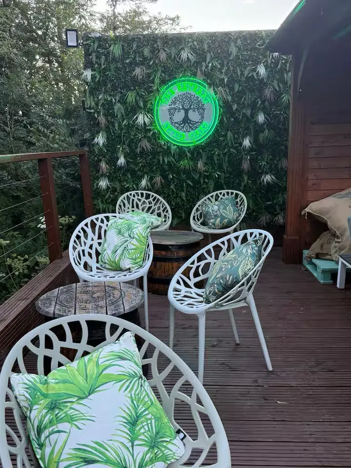 9dca5ef2 6b74 4708 a4f0 75479045da8b