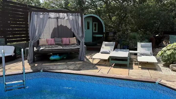 f5af27c8 067b 46dc 93f1 aeb07355622e